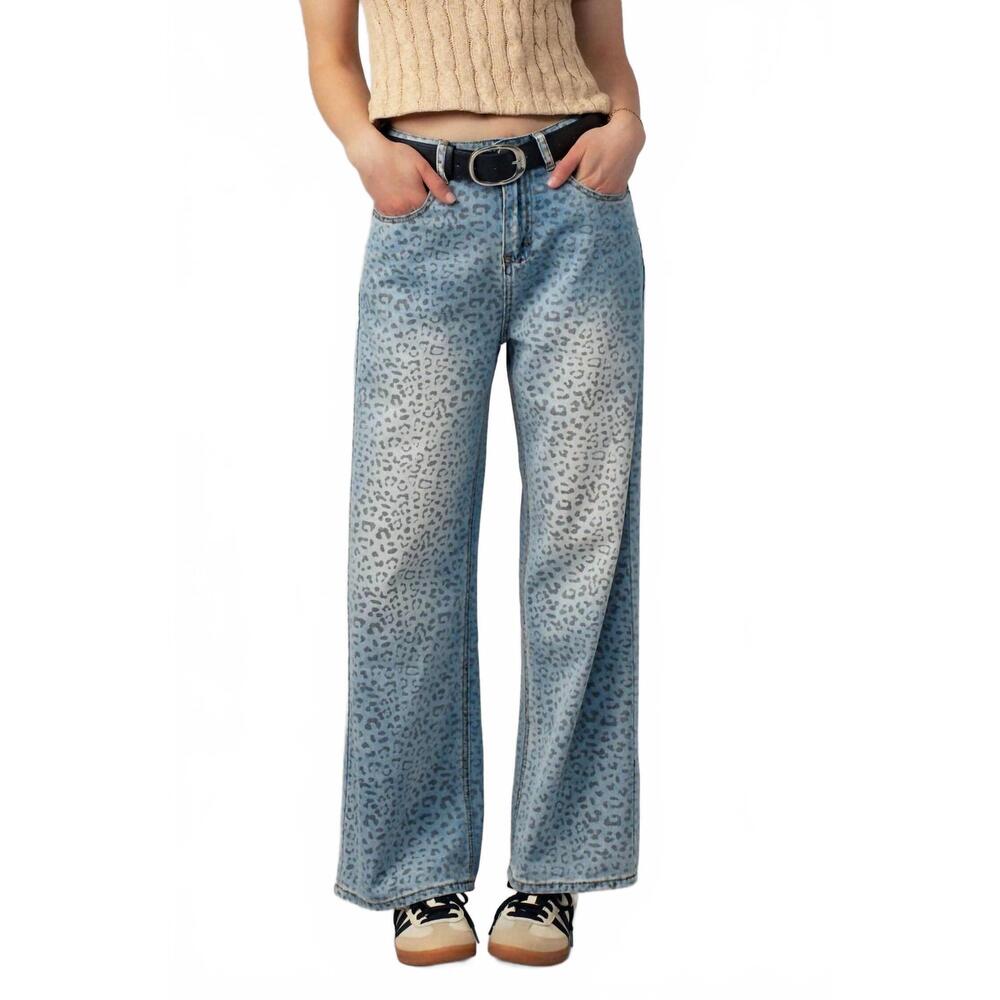 NEW URBAN DAIZY leopard print wide-leg denim pants in animal print - Picture 4 of 7